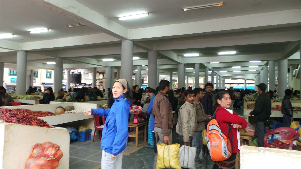 Local Market01